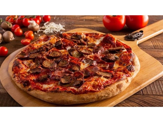 Meat Lovers (Jumbo - 16” - 12 Slices).