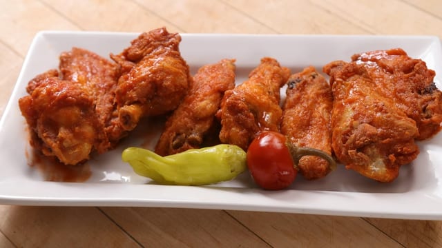 Buffalo Wings (10 Pieces).