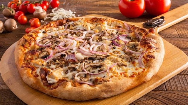 Ranch Chicken (Medium - 12” - 6 Slices).