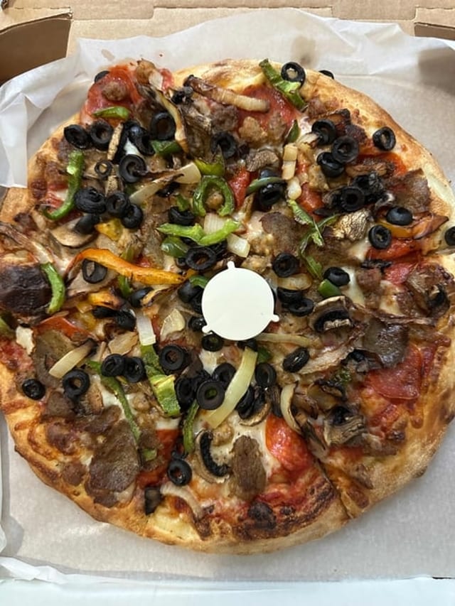 Deluxe (Medium - 12” - 6 Slices).