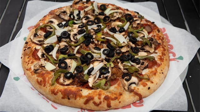 Deluxe (Personal - 9” - 4 Slices).