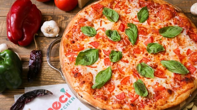 Margherita (Large - 14" - 8 Slices).